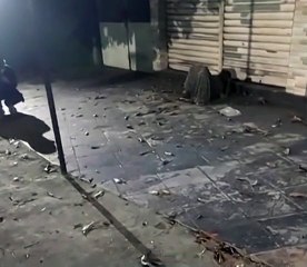 Jovem é detido após incendiar homem em situação de rua e transmitir ao vivo