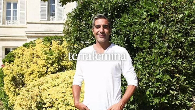 Les combats féministes sont importants, mais moi je suis innocent ! : cet humoriste accusé de viol revient sur scène et indigne les internautes