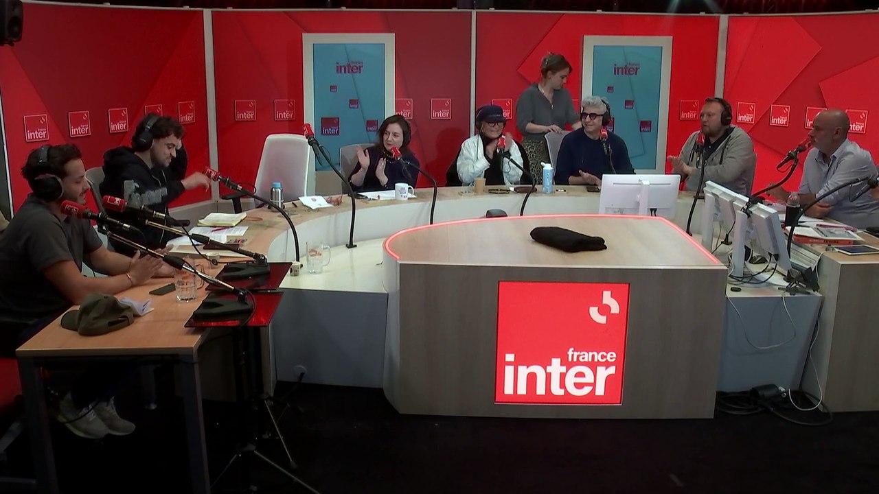 Coucou Mamie, moi j’ai le droit de mettre un bonnet trop court - La drôle d'humeur de Tom Baldetti