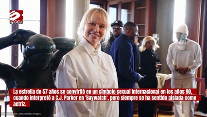Pamela Anderson considera que actuar es una experiencia 'solitaria'