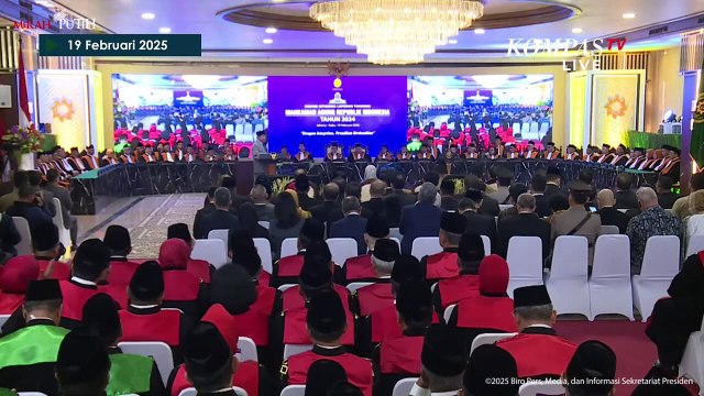 Momen Prabowo Beri Hormat ke Hakim se-Indonesia saat Sidang Istimewa Mahkamah Agung