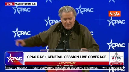 Steve Bannon al Cpac ripete il gesto col braccio di Musk e lo slogan di Trump: "Fight, fight, fight"