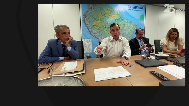 Cid diz que Jair Bolsonaro pediu para vender relógios e joias