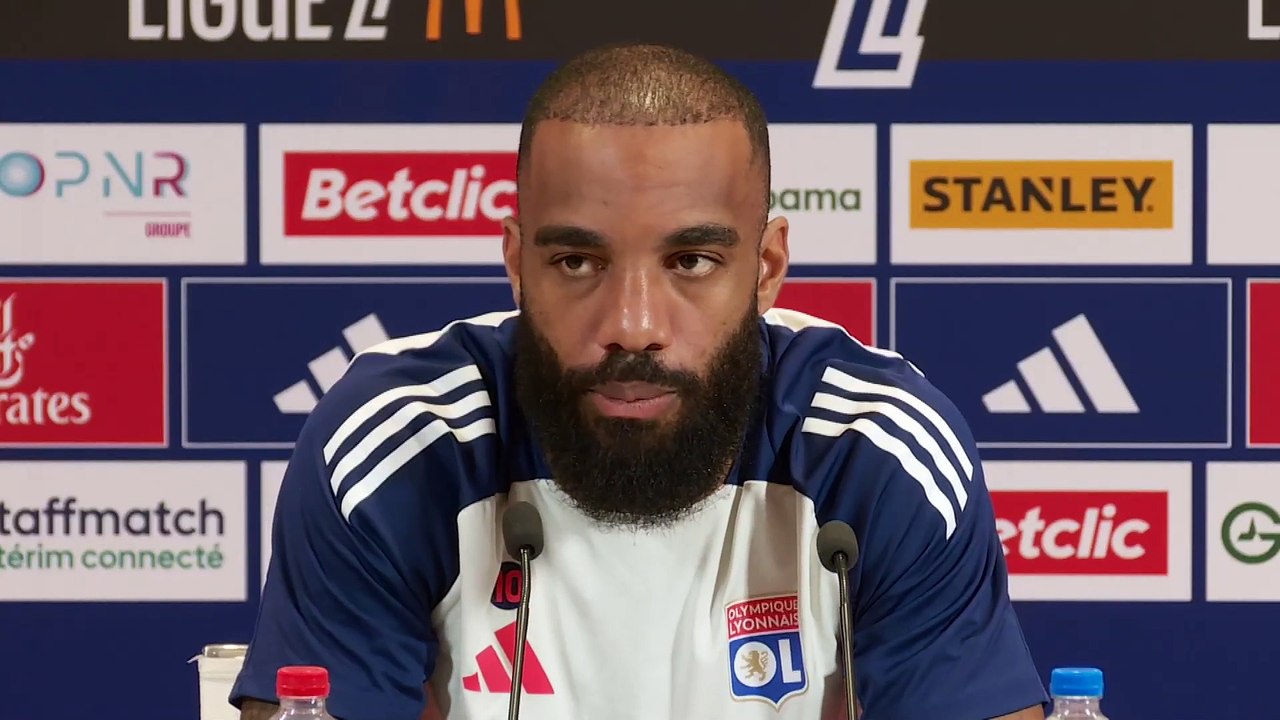 « On est derrière notre président » : Lacazette au soutien de Textor  - Foot - L1 - Lyon