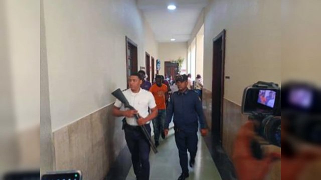 A prisión tres haitianos acusados de agredir agentes de Migración