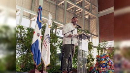 Ministro de Medio Ambiente dice entregarán hoy doble sueldo