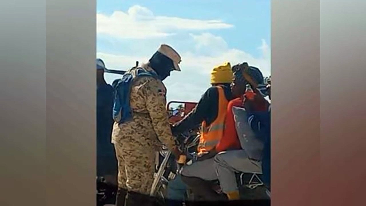 Macuteo de mililtar con nacionales haitianos en Pedernales
