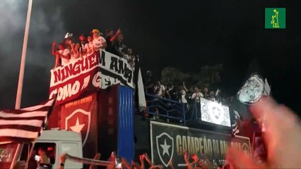 Botafogo celebra junto a miles de aficionados en Río de Janeiro el título de Libertadores