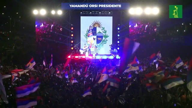 Uruguayos reaccionan tras elección de Yamandú Orsi como presidente