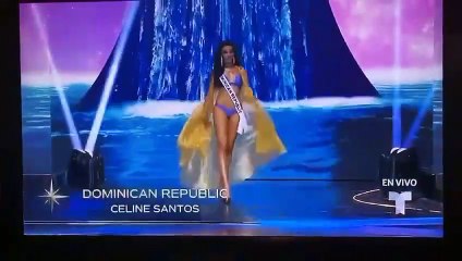 Así desfiló Celinee Santos en traje de baño