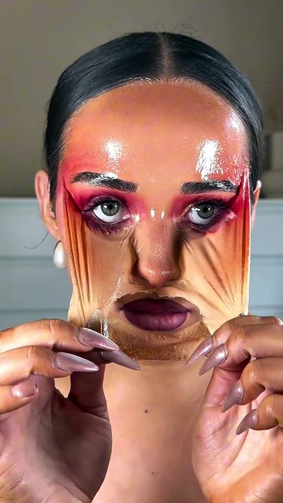 MAKEUP  MASK