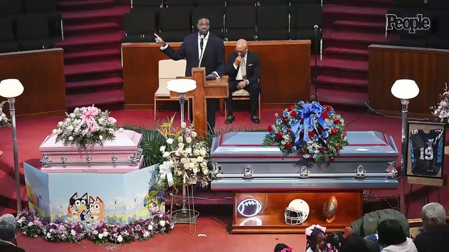 Mom of 2 Kids Who Died After Sleeping in Van Gets Emotional at Their Funeral as Pastor Calls for Compassion