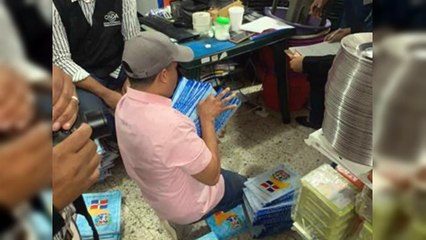 Incautan libros falsificados en Santiago