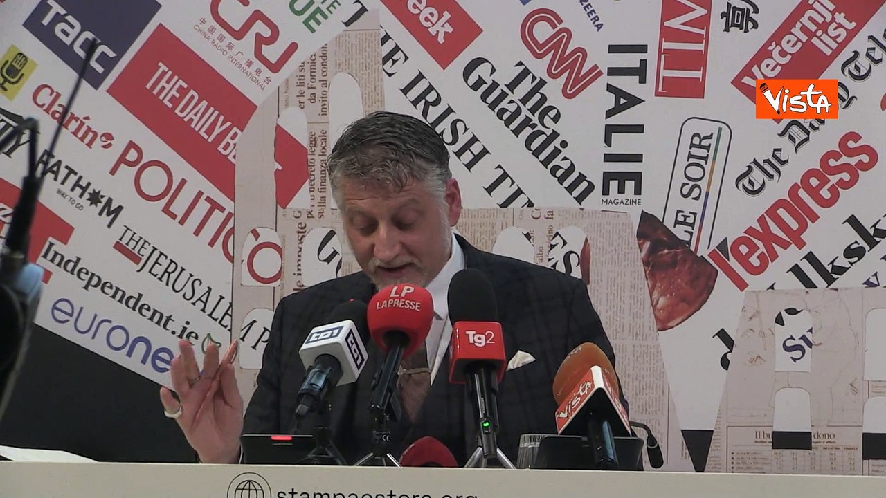 Giuli: "Scoperto nuovo grande affresco a Pompei durante gli scavi"