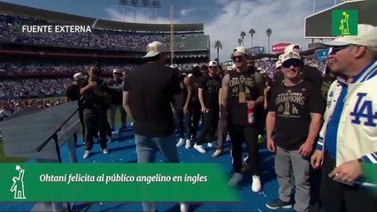 Ohtani felicita al público angelino en ingles