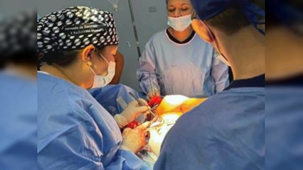 21 mujeres son operadas de gigantomastia