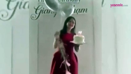 Doğum günü kutlaması kötü bitti: Elinde patlayan balon yüzünü böyle yaktı!