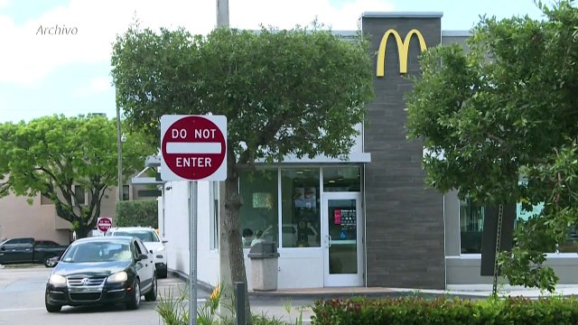 McDonald's vinculado a decenas de intoxicaciones alimentarias y una muerte en EEUU