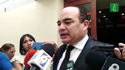 Surún Hernández pide investigar  gestión de Roberto Fulcar en Educación