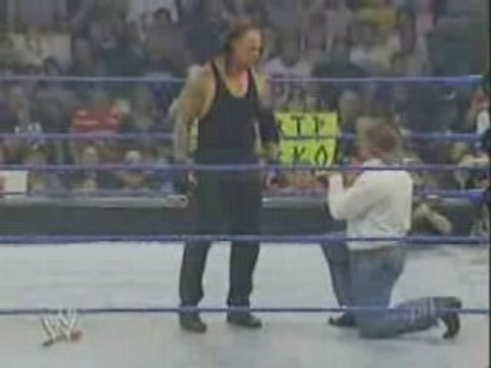 Randy orton orton hits the rko on undertaker