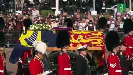 Las calles de Londres se impregnan de solemnidad para despedir a Isabel II