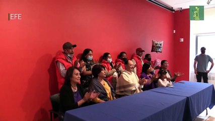 Tras décadas, padres mexicanos se reencuentran con sus hijos en Nueva York