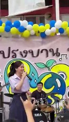 เปิดวาร์ป 'ผอ.พีช' แต่งชุดนักเรียนเซอร์ไพรส์ขึ้นเวที ร้องเพลงอำลา ม.6 🎓