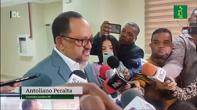 Antoliano Peralta responde inquietudes de comisión que estudia reforma constitucional.mp4