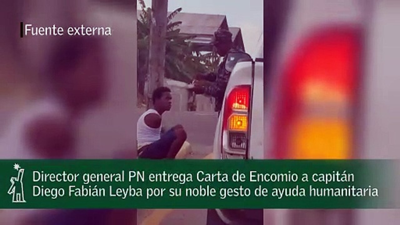 Director general PN entrega Carta de Encomio a capitán Diego Fabián Leyba por su noble gesto de ayuda humanitaria