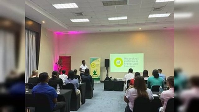 Capacitan empleados sobre acciones que vulneran derechos de niños