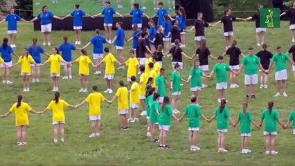 Comienza el relevo de la llama olímpica de París-2024 después de su encendido en Grecia