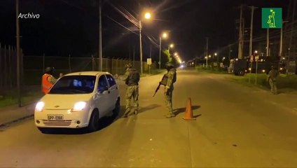 Ecuador suspende labores por dos días por crisis eléctrica