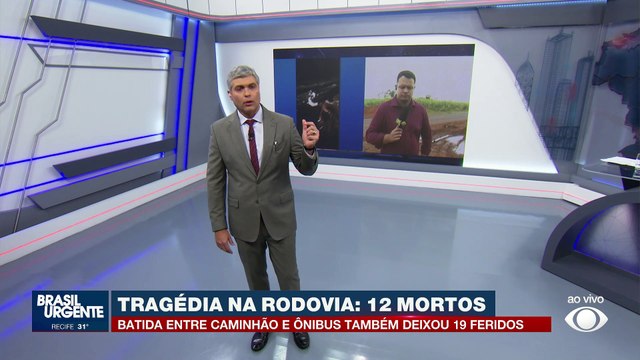 Acidente entre caminhão e ônibus deixa 12 mortos em rodovia no interior de SP