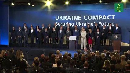 Biden presenta a Zelenski como Putin en ceremonia de la OTAN