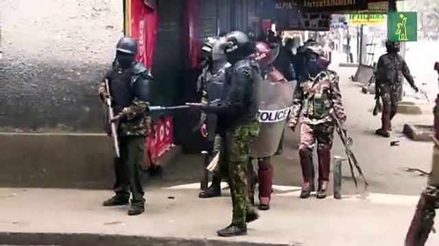 La policía dispara gases lacrimógenos contra manifestantes en Kenia