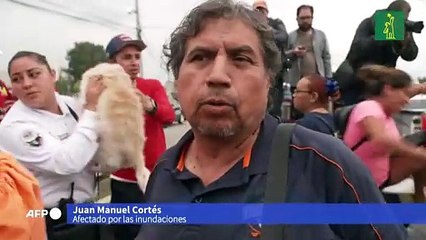 Evacúan a cientos de personas por fuertes lluvias en el centro de México