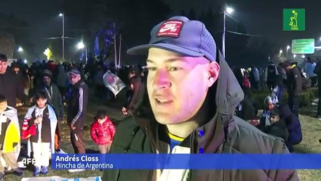 Aficionados reciben en Buenos Aires a Argentina, flamante bicampeón de América