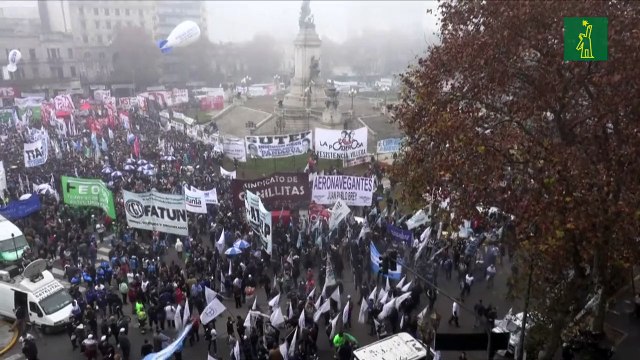 Protestas en Argentina mientras Senado discute reformas clave para el gobierno de Milei