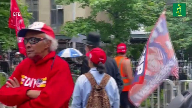 Centenares de personas se manifiestana favor y en contra de Trump en Nueva York