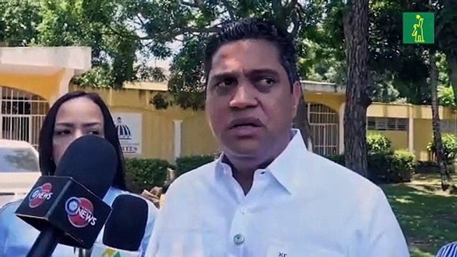 El alcalde de La Vega y encargado de asuntos municipales del PRM, Kelvin Cruz, ejerció su derecho al voto