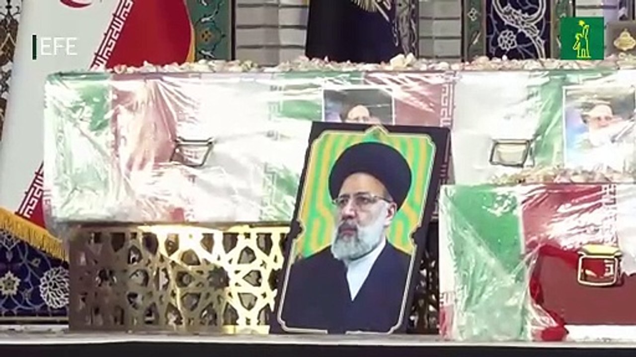 Irán entierra al presidente Raisí tras tres días de funerales