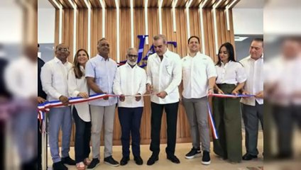 Abinader inaugura edificio de la Junta de Aviación Civil