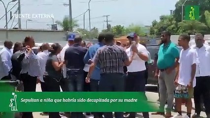 Sepultan a niña que habría sido decapitada por su madre