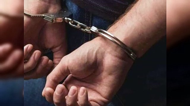 Incautación de tarjetas de crédito y arma en Verón