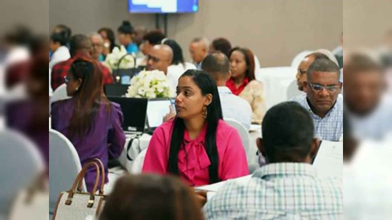 Anuncian capacitación de verano para docentes