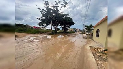 Piden arreglo de carretera en Higüey