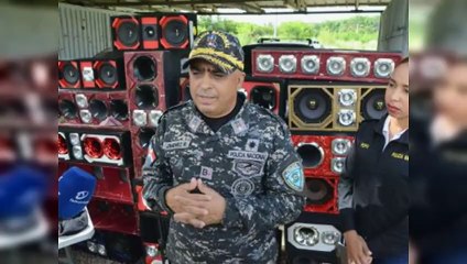 Más de 100 personas detenidas por uso de pasamontañas en Santiago