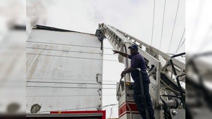 Incendio en Villa Consuelo afectó almacenes de tienda china