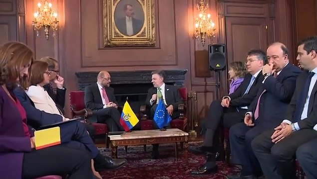 UE apoya paz en Colombia y ve peligro en democracia de Venezuela