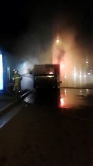 Se incendia camión de valores en la avenida John F. Kennedy